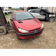 Sucata Peugeot 206 Selection 1.0 16v Gasolina 2001 Para Peça